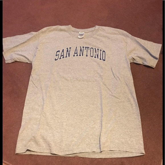 Gildan L Grey San Antonio tshirt - Picture 2 of 9